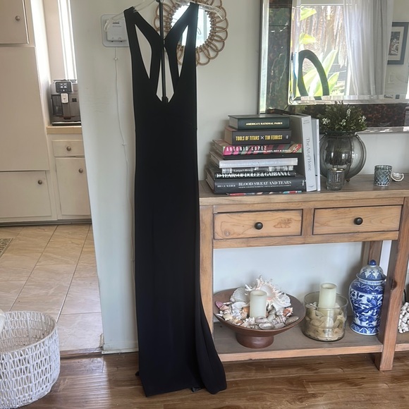 Bisou Bisou Black Maxi Dress - Picture 4 of 9